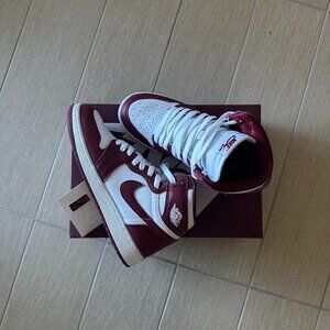 Air Jordan 1 Retro High OG Artisanal Red